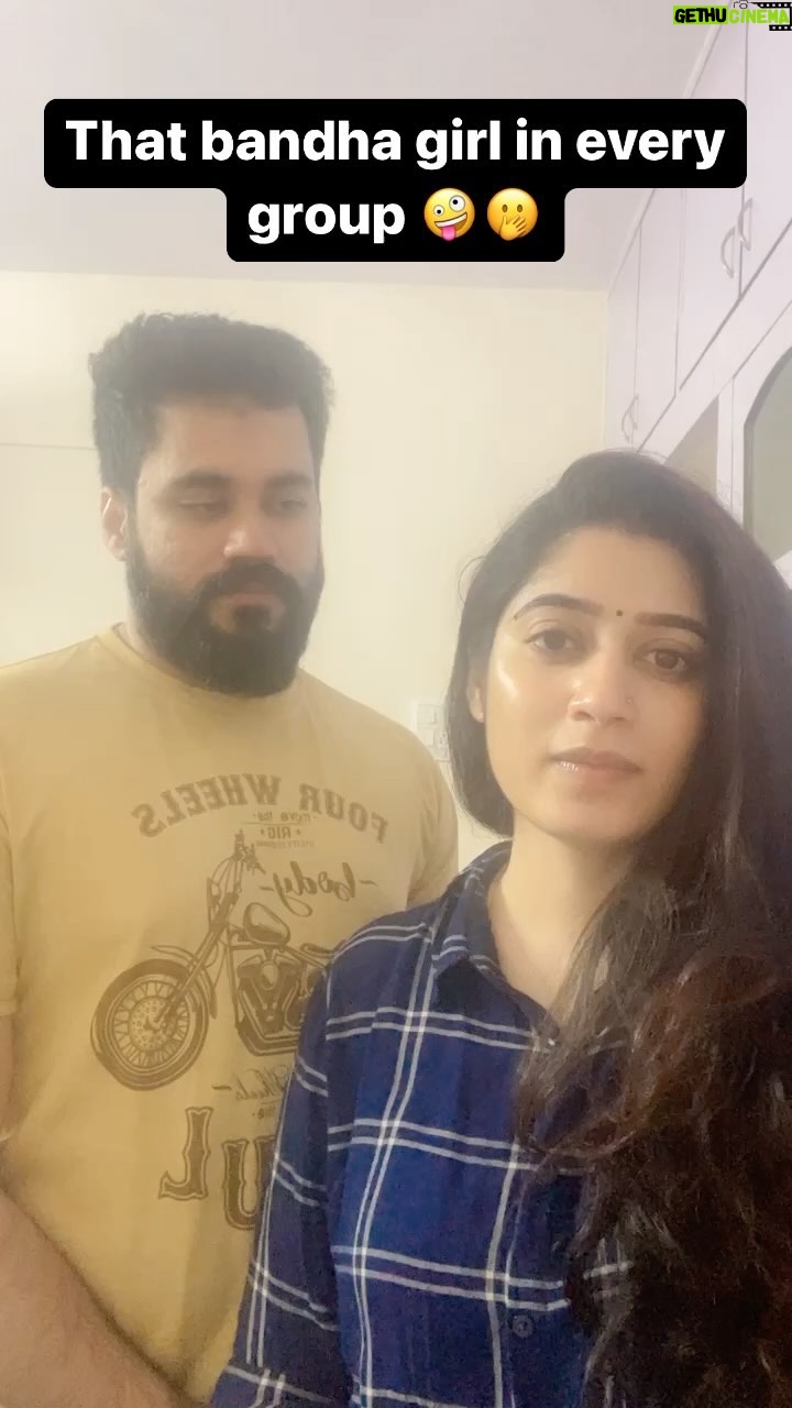 Shambhavy gurumoorthy Instagram - 🤪🤫 #sam&prasi #tamilreels #trendingreels #instagood #instalike #urvashicomedy #feelkaroreelkaro #instamood #tamilcinema #tamilstatus #husbandandwifereels #comedyvideos #comedyreels #tamilmovie
