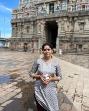 Shambhavy gurumoorthy Instagram - Had such a divine dharshanam at chidambaram temple

#instagram #instagood #positivevibes #positivity #instapic #divine #feelingblessed #chidambaram #temple #divinearchitecture #grateful #blessed #blessedlife
