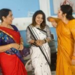 Shambhavy gurumoorthy Instagram - My first reel ❤️ from illakiya sets with my favourites❤️😇 #samandprasi #trendingreels #instagood #instalike #instadaily #suntv #illakiyaserial #illakiya #funny #work #workingday #funonset #positivity #team Chennai, India
