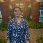 Shambhavy gurumoorthy Instagram - 🩵🩵🩵 #samandprasi #trending #trendingreels #instadaily #instalike #insta #tamilactress #tamilsong #vacation #dubai #miraclegarden #happyme #goodvibes #trendingcouples👫 #instareels #famous #trendingsongs #vacation #tamilponnu #youtuber #instafamous Miracle Garden, Dubai