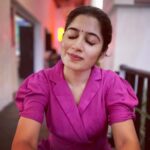 Shambhavy gurumoorthy Instagram – Getting my Vanilla cappuccino is a pure bliss✨☕️

#samandprasi #trending #instagood #instadaily #coffeelover #foodie #positivity #vacation #tamil #tamilactress #happyday #happiness #love #instalove #trendingpost