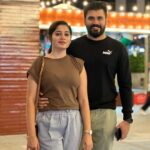 Shambhavy gurumoorthy Instagram - With my 🍯❤️ #samandprasi #trendingnow #trending #instagood #instadaily #instalike #happyday #myhappyplace #myhappiness #dubailife #dubai #vacation #vacationmode The Pointe-Atlantis and Sea View Luxury Fine Dine and Shopping