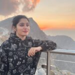 Shambhavy gurumoorthy Instagram – Gratitude post ✨

Grateful for everyday of 2023🌸 and welcoming  the new year 2024 ❤️with resolve to find the opportunities hidden in each new day  with smile on all of your faces 😇 

With love ,
Sam & prasi❤️ Jebel Jais (Ras Al Khaimah) – Highest Point Of UAE