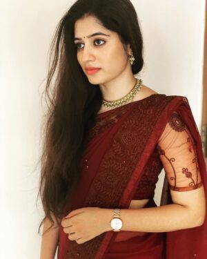 Shambhavy gurumoorthy Instagram - 🥀

#sam&prasi#trending #instagood #instadaily #instalike #bepositive #traditionalwear #traditional #selflove #tamilactress #beunique #sareeslove #positivity #trendingpics