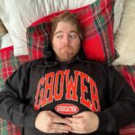 Shane Dawson Instagram - Well, at least I’m honest❤️ 🙌🏻 Black Friday Merch Out Now! Link In Bio! If you don’t watch the pod these designs might not make sense. Or they make PERFECT sense because the GROWERS of the world have always needed an association and I’m proud to give them one. 🙏🏻