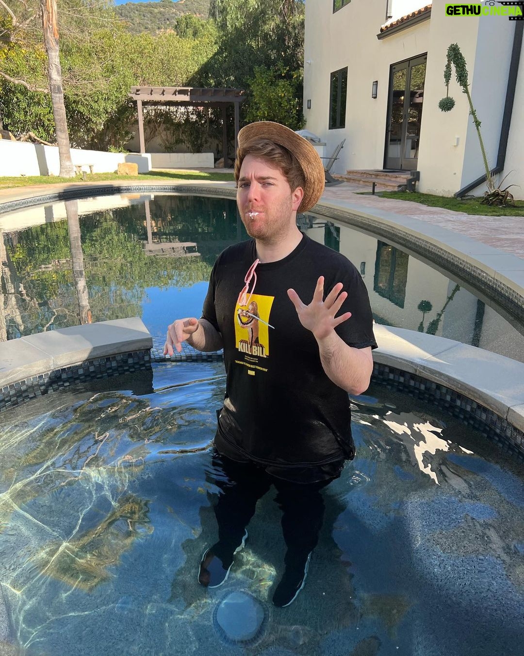 Shane Dawson Instagram - I don’t want to worry my family, it just happens.