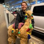 Shane Dawson Instagram - Proud Pappa 🦙🎄 Denver, Colorado