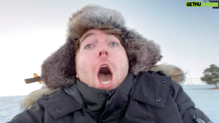 Shane Dawson Instagram - Triggering myself out of this decade 🤠❄️