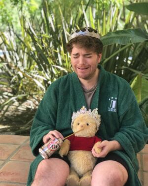 Shane Dawson Instagram - I know what you’re thinking and yes, i’ve lost my mind. 🧸🤴🏻