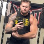 Shane Veryzer Instagram - Snow makes em grow!... oh it stopped snowing... (Goodluck reading my writing) #lasnow #arms #shoulders #tmdk Los Angeles, California