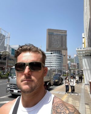 Shane Veryzer Instagram - Makin my way down town.