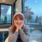 Shang-Fei Wang Instagram - 轉念的重要性 - 很奇妙 有時候人會陷在一個情緒裡走不出來 開始讓自己變成偶像劇裡的悲情角色 然後無法抽離 或許這是必經之路 但如果你換個角度想、換個視角、換個方法 你一定會感受到 事情開始如你所願