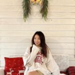 Shang-Fei Wang Instagram - Merry Christmas 🎄🎁💛💚 #christmas
