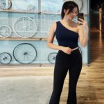 Shang-Fei Wang Instagram – Cycle真的好爆汗好燃脂🔥
上完課神清氣爽😜

全身/ @agni.wear 
官網輸入我的折扣碼[ NYSA20 ］
20%off ✨✨✨

#穿美美的運動服 #運動更有動力 👌😏 Space Cycle