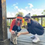 Shang-Fei Wang Instagram - 偶爾上山呼吸新鮮空氣真的很棒💛 Thank you Peggy😍 #moutainclimbing #friends #剪刀石 #內湖金面山