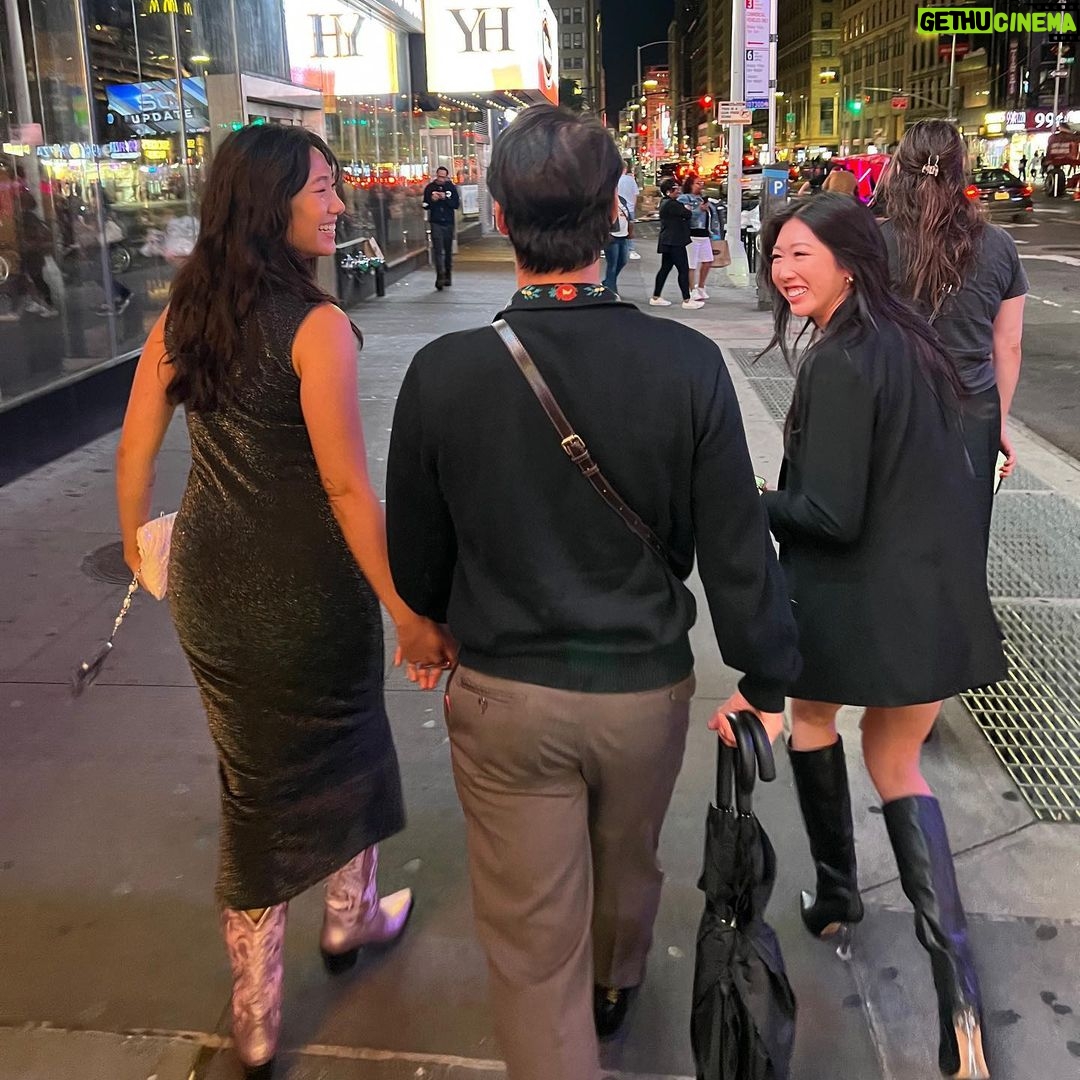 Shannon Dang Instagram - Shan in The City 🌃🤍🗽☕️ New York City