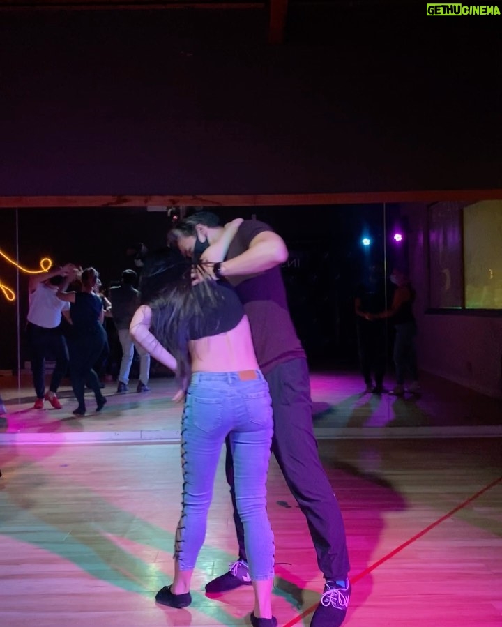 Shannon Kook Instagram - Been a few years since I’ve been able to social dance and I’m so glad to be having this slowly find it’s way back into my week again! Bachata dancing with my old social dancing friend @petitexx 💃🏻🕺🏻 #socialdancing #bachatasocialdancing #bachatasensual #sensualbachata #bachatasensual❤ Downtown Vancouver