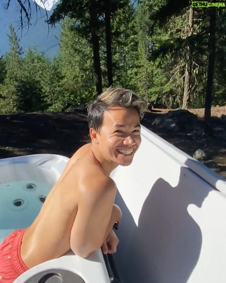 Shannon Kook Instagram - Not everyday you get to wake up and have a coffee in an outdoor hot tub to then be joined by a family of bears foraging for breakfast beside you. I got to put the bear spray down and take in the magic 🤩. This is the first time I’ve seen a bear besides driving by 1 quickly on the way to Alberta. They have always been something I’ve worried about during my hikes in Canada and this was not the way I pictured my first eye to eye with an actual bear ☺😍🙋🏻‍♂. I was sitting in the hot tub thinking, “Hmm…it’s kinda quiet maybe I should check the landscape…” then stood up to meet the Mama🐻 staring at me. You can see her kind of in a ready stance not sure what to make of me…till she’s satisfied and just starts chomping at the tree while her cubs fumble about. So we watched this from the comfort of our hot tub while enjoying the rest of my coffee. What a priceless way to start the day! 🐻 🤩 ☕ ☀ 🏔 Pemberton, British Columbia