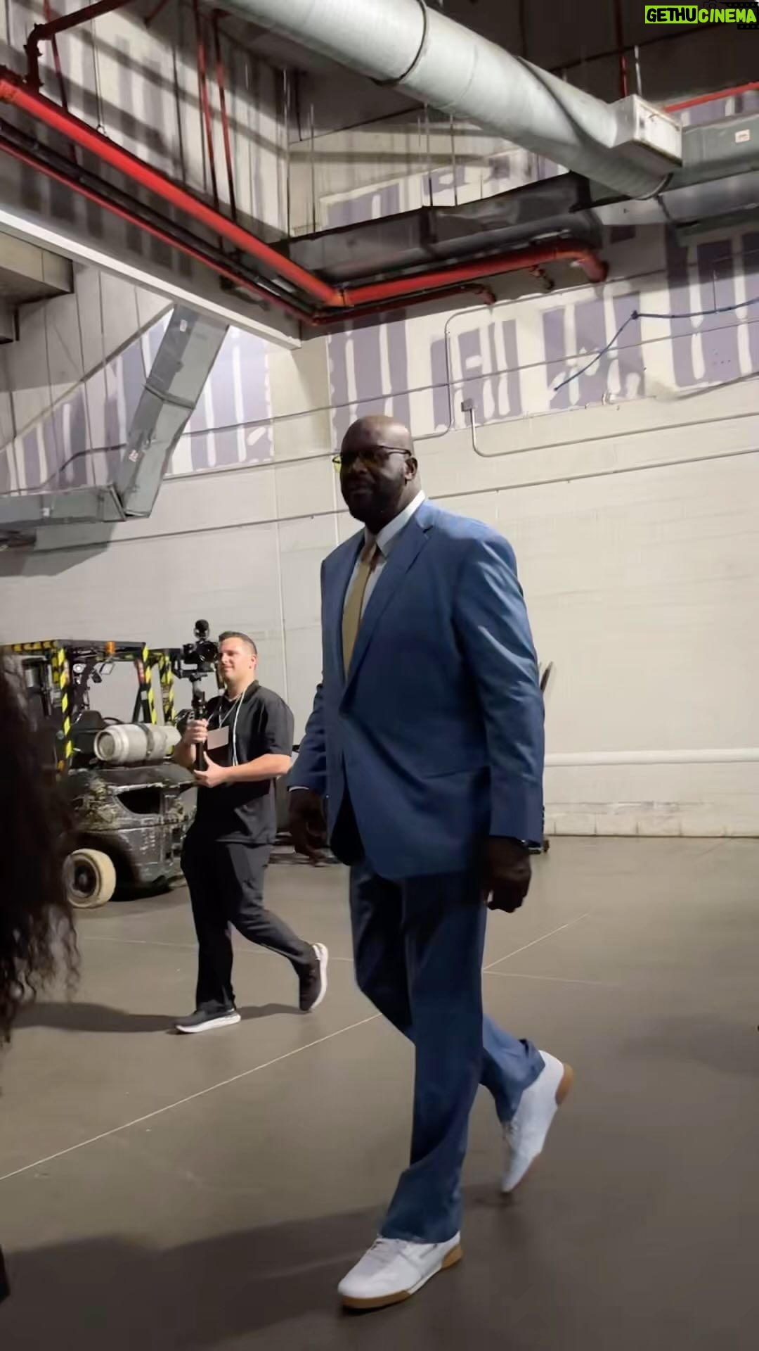 Shaquille O'Neal Instagram - in the building
