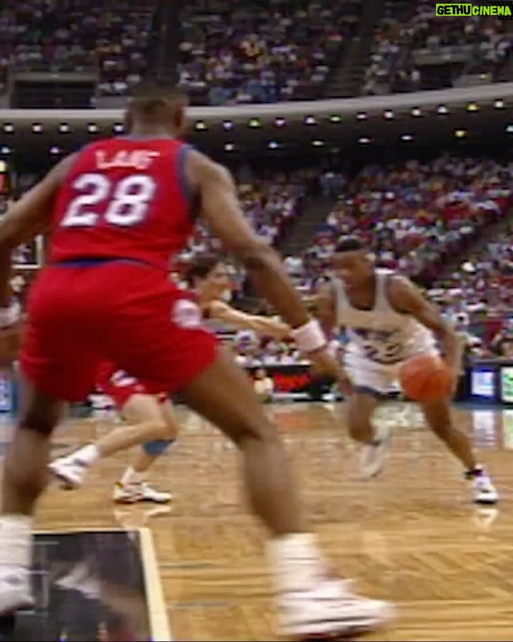 Shaquille O'Neal Instagram - top 10 plays feat. @shaq 🪄
