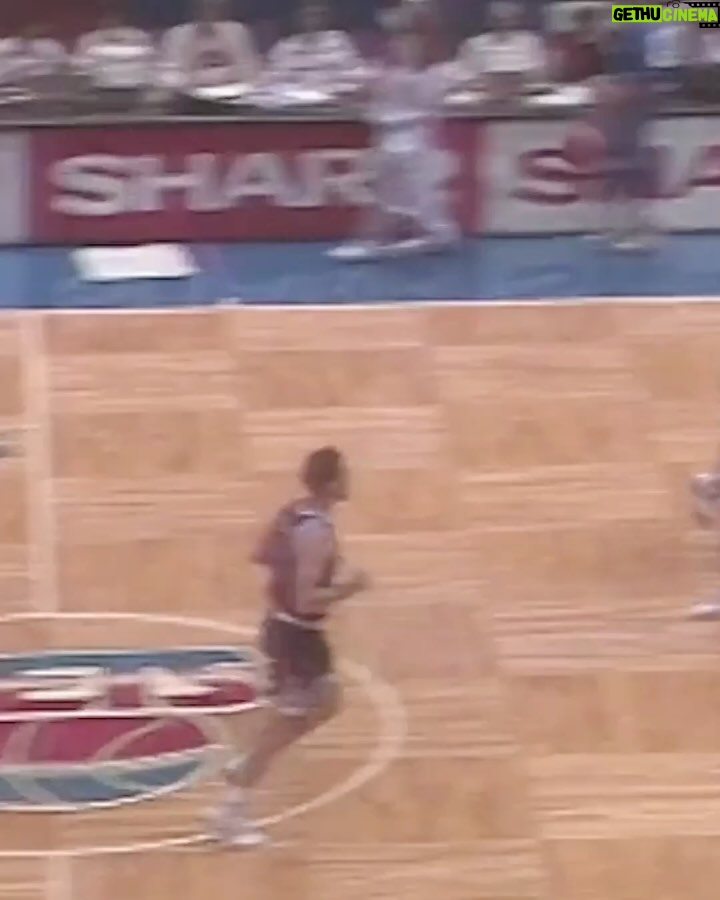 Shaquille O'Neal Instagram - top 10 plays feat. @shaq 🪄