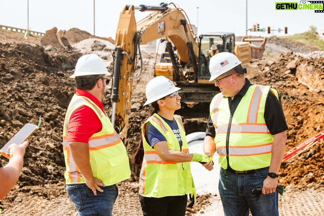 Sharice Davids Instagram - Two years ago today, the bipartisan infrastructure law was signed into law. It has made getting to work and school faster and safer, improved internet access, and helped clean up our drinking water — all while creating good-paying jobs! And we’re just getting started.
