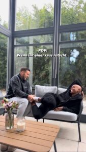 Sharon Battiste Instagram - POV: Wenn ihr einer raus rutscht 😱💨 Wer von euch kennt‘s ? 😂 . . . . . #beziehung #beziehungsfakten #couplevideos #couples #mannundfrau #spaß