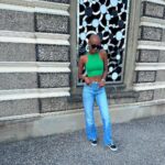 Sharon Battiste Instagram – Waren das jetzt echt die letzten Sommertage fΓΌr dieses Jahr ?? ππ©΅
#sommer2023 #sonnetanken #sonnenstrahleneinfangen #basicstyle #jeansbasic