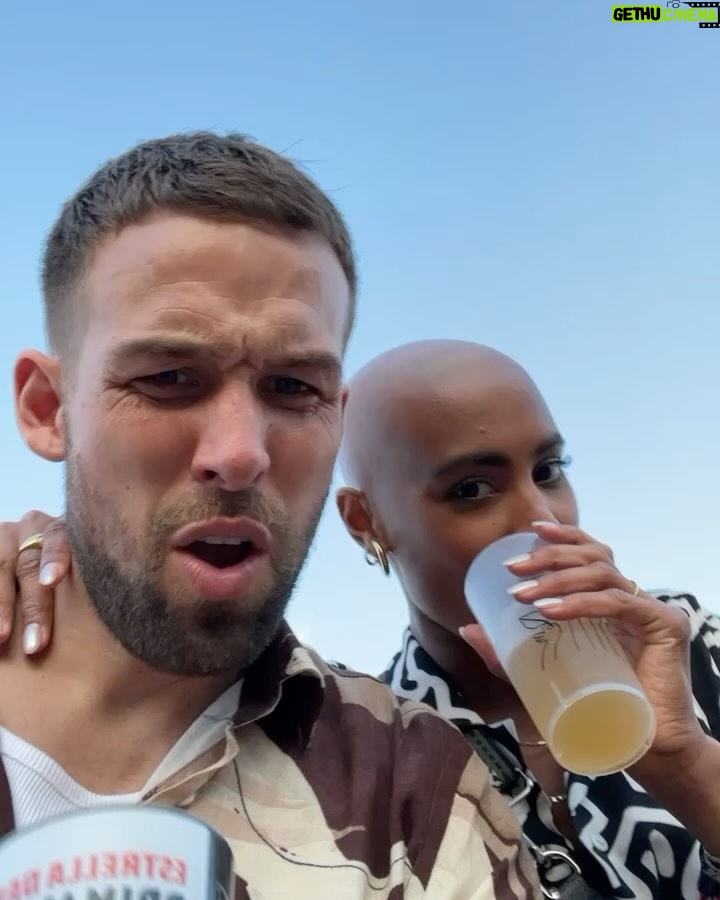 Sharon Battiste - 13.1K Likes - Ich habe gestern nichts gepostet weil ich Sharon’s Geburtstag in vollen Zügen genießen wollte.
Wir hatten einen wunderschönen Tag 😍
Das posten hole ich jetzt aber noch nach, mit Eindrücken die man sonst nicht so oft zu sehen bekommt 😀
Viele kennen Sharon nur als die lustige, lockere Powerfrau aus der Bachelorette Zeit, aber sie ist soooo viel mehr als das.
Sie hat ein riesiges Herz, ist immer für alle da, ist ein Vorbild für viele Frauen und verdient einfach nur das Beste auf dieser Welt 🙏
Ich bin froh so eine einzigartige Frau an meiner Seite zu haben ( weiß auch ehrlich gesagt nicht womit ich das verdient habe ) und freue mich auf unsere gemeinsame Zukunft ❤️😍