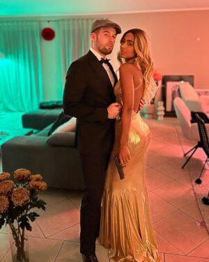 Sharon Battiste Instagram - MORD IN MONTE CARLO ♥️♠️♦️♣️

Danke, für so wundervolle Tage♥️
Danke, dass es euch gibt♥️

Ich liebe euch ♥️

#family #friendship #krimidinner #birthdaypartyfun #bondgirls #007jamesbond #goldendress