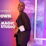 Sharon Battiste Instagram - Alopecia: Für mich eine neue Definition von Schönheitsidealen. Wie seht ihr das ? 💜🧑🏾‍🦲 #baldgirl #glatze #alopeciaawareness #alopecia #kreisrunderhaarausfall #schönheitsideal