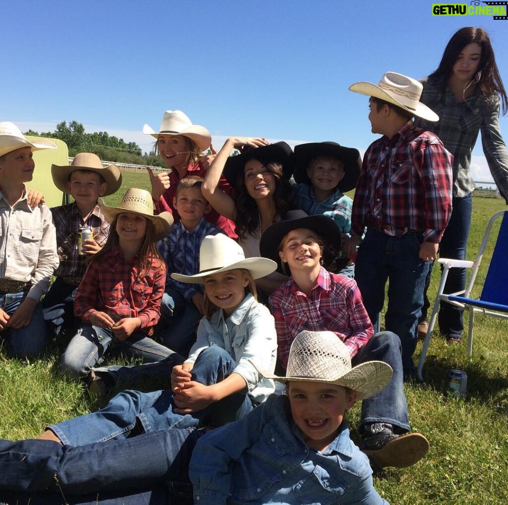 Shaun Johnston Instagram - Our 3 Hero Gals and a whack o' rodeo kids on Heartland. It ain't just fun to watch, it's fun to make! Sj. #hlinprod