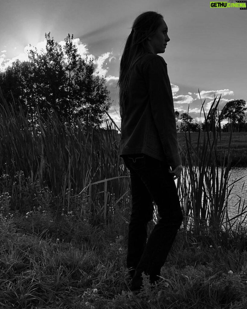 Shaun Johnston Instagram - To acknowledge the upcoming new season of Heartland, here’s Amy in a moment down by the pond at the Ranch. It sure was terrific seeing the Launch event tonight. Hope y’all enjoyed that and I hope you love the new episodes even more. First one is Sunday, October 17 on CBC and streaming on Gem. If you missed tonight’s Launch event, check it out on The Heartland YouTube Channel. Saddle Up! Sj. @official_heartlandoncbc
