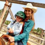 Shaun Johnston Instagram - A match made in Heartland Heaven. Sj @amber_marshall_farm @spencer_twins @official_heartlandoncbc #hlinprod