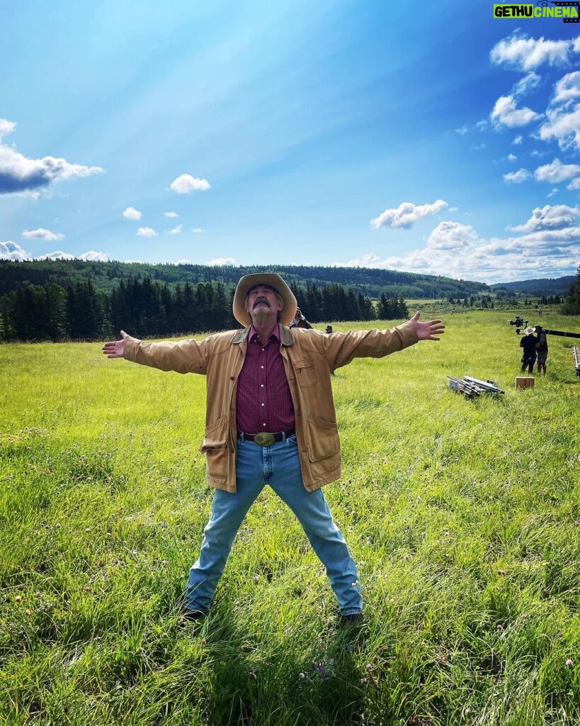Shaun Johnston Instagram - The glory of….what? Shall we say the glory of Heartland? Sure. Let’s. Sj #hlinprod @official_heartlandoncbc