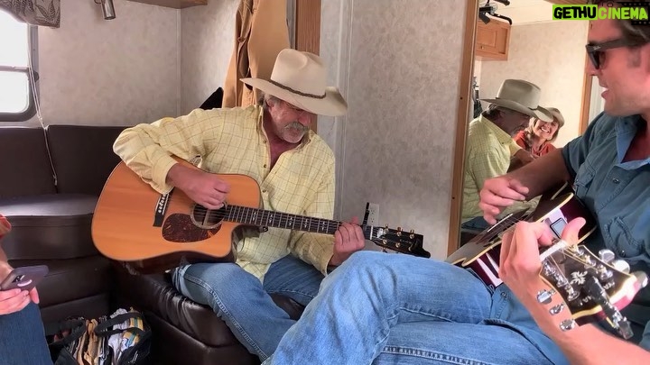 Shaun Johnston Instagram - Trailer Session!!! Blame McHandsome. Amber and I were onit! Sj. @kevin_mcgarry_w #hlinprod #iloveheartland #official_heartlandoncbc #coversong
