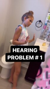 Shaylee Mansfield Instagram - This is more of hearing sister problem #1836572, fr! So many times my hearing sister (and other hearing people) have to remind me to be quiet. To be honest, my ears don’t care. 😂 🔇 It’s awesome not being bothered by annoying sounds.