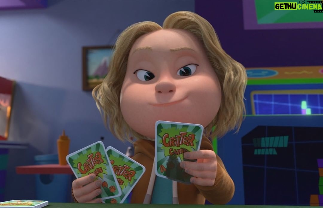 Shaylee Mansfield Instagram - You’re looking at the first ever Deaf actress to be credited in a voice-over role for a signing-only animated character! So many steps and people were involved making history! Quite the milestone because the word “voice” is not just for people who “speak” with their mouth. My hands and language are very much my voice. @dreamworks recognized that and wrote the role specifically for me as well as named it after me. Teamwork do truly make the dream work! Check out my guest star appearance in Madagascar A Little Wild Season 6, Episode #5 on Hulu or Peacock. #madgascaralittlewild #childactress #americansignlanguage #voiceovertalent #moreplease