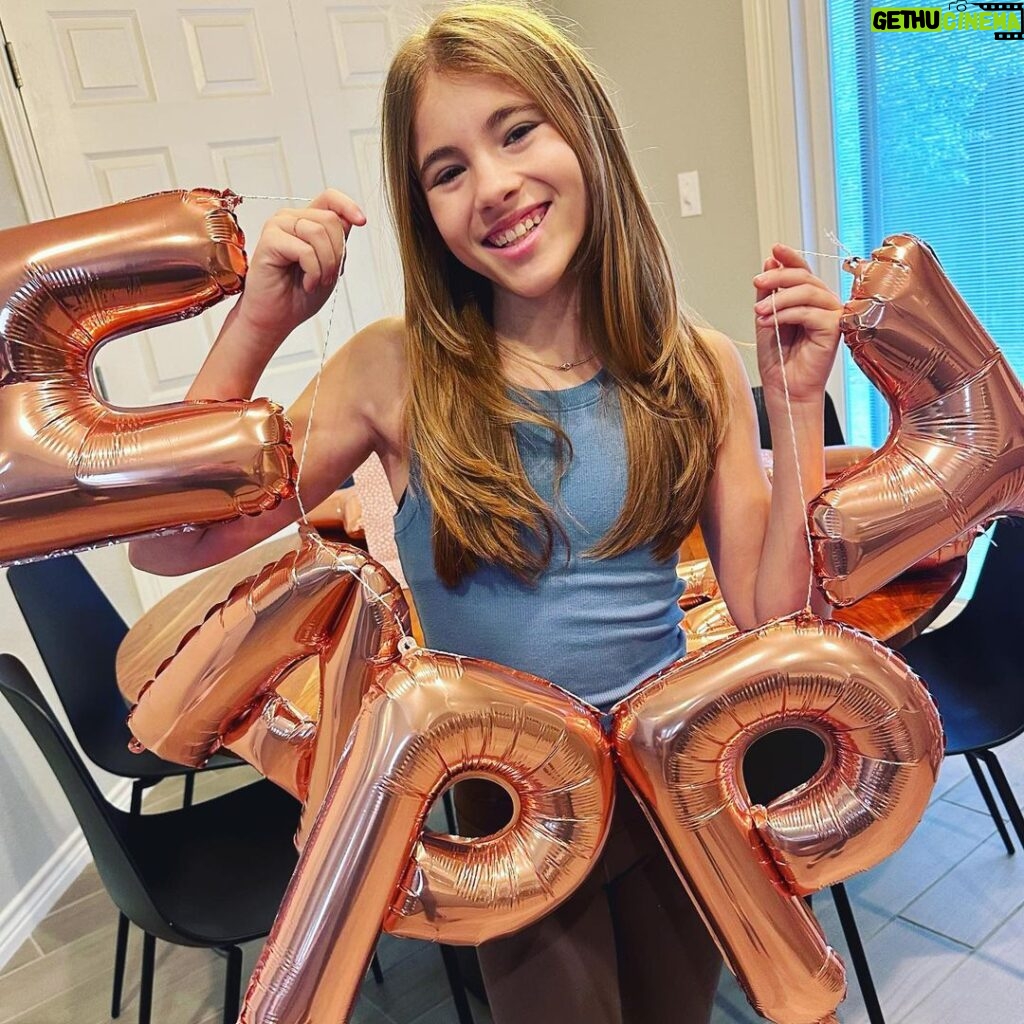 Shaylee Mansfield Instagram - 14 YEARS OLD. Born as one of the biggest baby and now, you’re the smallest. But it’s not the actual size that matters, it’s the size of your spirit. A through and through Aries. You leave behind a trail of confetti from all of your party planning, food crumbs from cooking up a storm and baking sweets for others, giggles from your random jokes, and little notes of gratitude everywhere you go. When you give, it’s boundless. It is without question that your youthful spirit, imagination, ray of optimism, and humor carry you far on your life journey. Wishing the brightest birthday to the one and only Shaylee Ava Mansfield. 🥖 🥐 🍟 🥟 🎢 🐶 ♈️🐘🎭🎉