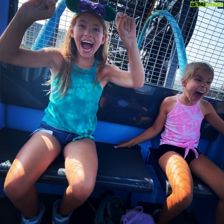 Shaylee Mansfield Instagram - Dear Summer, Thanks for grandparents, amusement parks, sun kisses, AND our jet ski breaking down in the middle of nowhere (Yes, we had to drag the jet ski all the way to the shore on our own with no help and WiFi, but we kept laughing out loud). Until we meet again, sweet summer. #summervibes☀ #grandparentsarethebest #disneylandcalifornia #sunkissed🌞 #universalstudioshollywood
