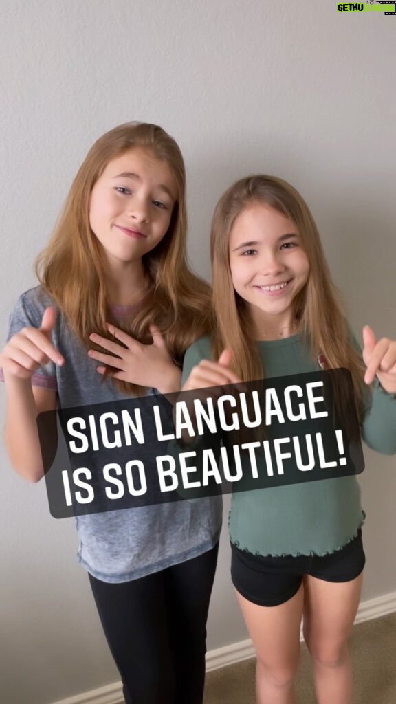 Shaylee Mansfield Instagram - So many people have said that sign language is so beautiful. It certainly is, but it is also graphic! Watch the video to get a glimpse of how sign language can be graphic. 😳🤭😂😅