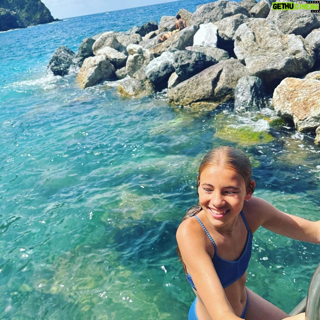 Shaylee Mansfield Instagram - Goodbye summer and hello fall. Italy