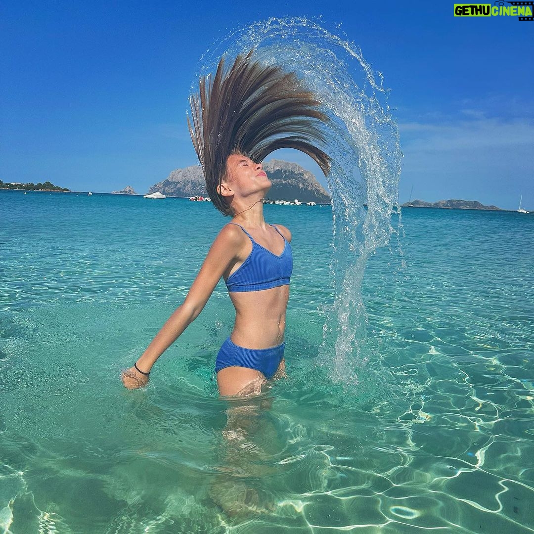 Shaylee Mansfield Instagram - Goodbye summer and hello fall. Italy