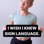 Shaylee Mansfield Instagram – Have you said, “I wish I knew sign language?” This video is for you. You might not know this, but Deaf people get this often from strangers, friends, co-workers, partners, and even family. The sad truth is that most of them never learn sign language. Don’t be that hearing person! Start to learn sign language today with @lingvano . (PS: You won’t regret it!) 🤟