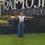 Sheena Chohan Instagram - Happiness in Hyderabad 😀! #khushi I’m so excited to be in Hyderabad @ramojifilmcity shooting my first Telugu film with an amazing team! Looking forward to give my best! Ramoji Film City Hydrabad