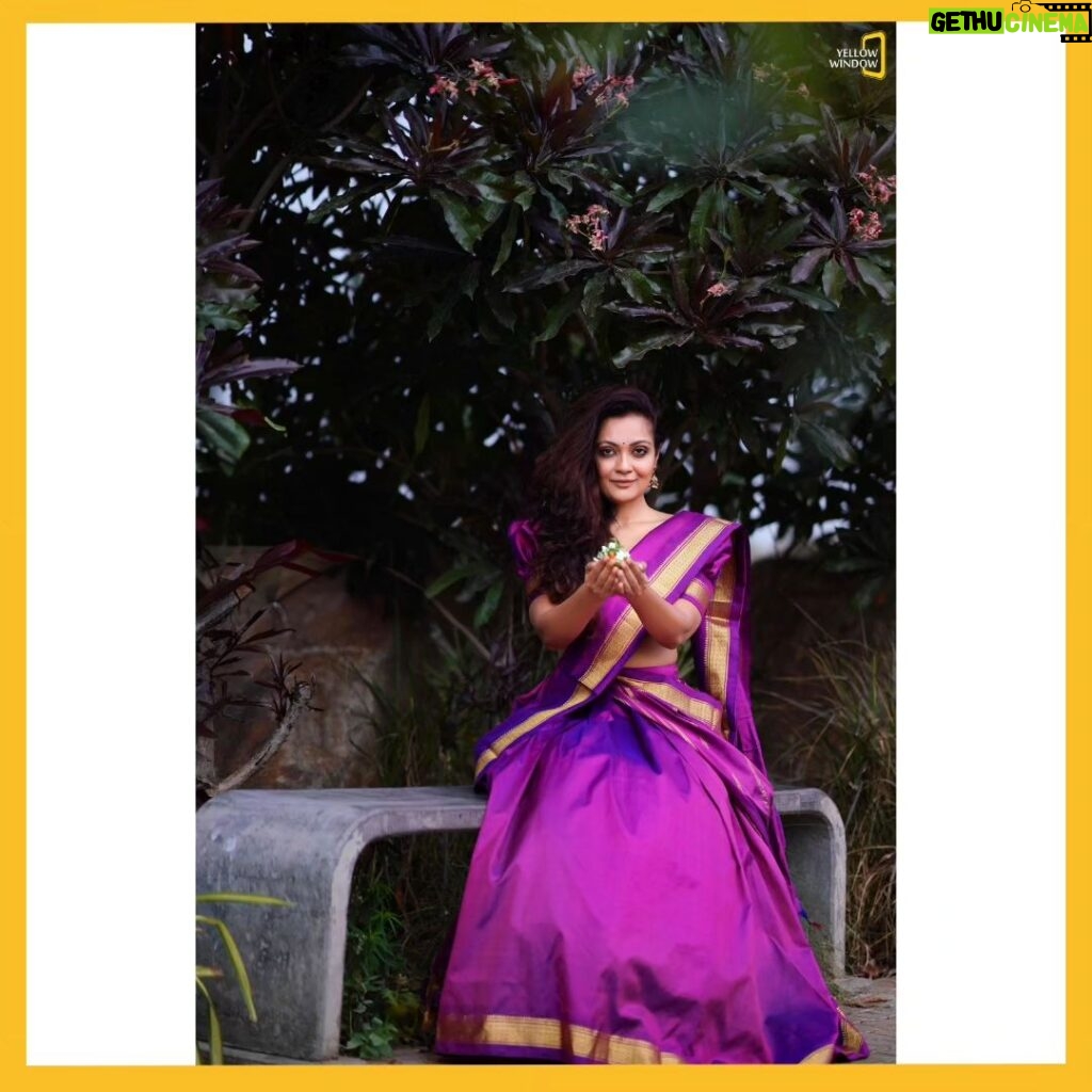 Sheena Chohan Instagram - From #pattupavadai to the #silverscreen , the journey continues! ✨🌈 . . . #chasing #dreams #industry #diversity #love #south #dreambig #feelit #sheenachohan Mumbai, Maharashtra