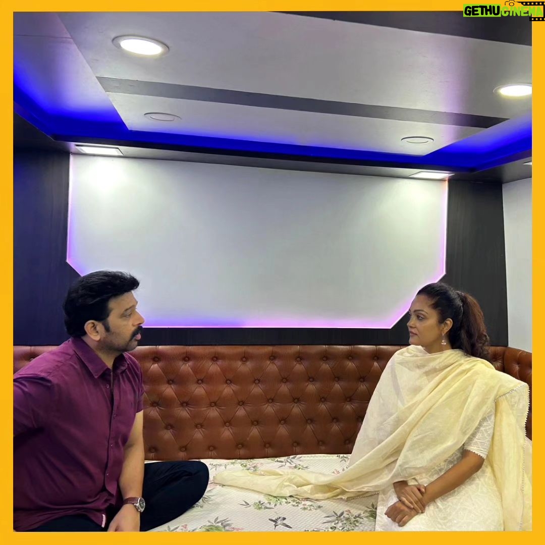 Sheena Chohan Instagram - And it's a wrap! π½οΈ Cannot wait to share with you guys more glimpses from this new movie π₯° It has been an exhilarating experience in @_hyderabad_love , shooting with a fantastic team, alongside @JD sir. Thank you @etimes and @saradha_natarajan for capturing our conversation from behind the scenes. Stay tuned to know about this new movie, details will be up soon! ππβ¨ #Love #Instagood #Bestlife #Happy #travel #fun #igers #Igworldclub #Igworldtravel #Ig_captures #Ig_portraits #Igers_daily #Igers_stories #Photooftheday #Fashion #Beautiful #Happy #Cute #Tbt #like4like #followme #formore #Sheenachohan Hyderabad , Telengana. India