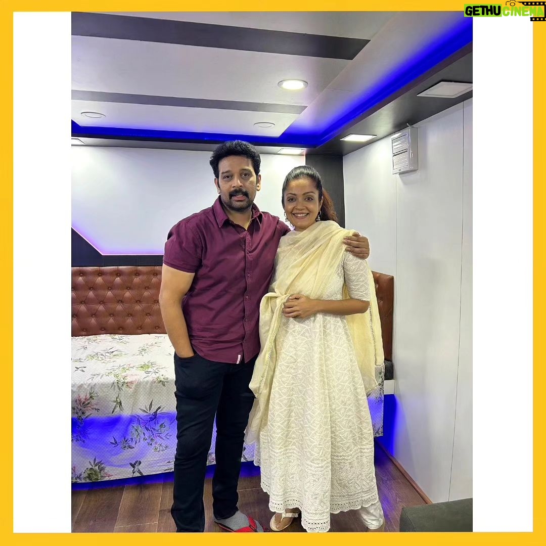 Sheena Chohan Instagram - And it's a wrap! π½οΈ Cannot wait to share with you guys more glimpses from this new movie π₯° It has been an exhilarating experience in @_hyderabad_love , shooting with a fantastic team, alongside @JD sir. Thank you @etimes and @saradha_natarajan for capturing our conversation from behind the scenes. Stay tuned to know about this new movie, details will be up soon! ππβ¨ #Love #Instagood #Bestlife #Happy #travel #fun #igers #Igworldclub #Igworldtravel #Ig_captures #Ig_portraits #Igers_daily #Igers_stories #Photooftheday #Fashion #Beautiful #Happy #Cute #Tbt #like4like #followme #formore #Sheenachohan Hyderabad , Telengana. India