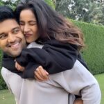Shehnaaz Kaur Gill Instagram - Rang tere chehre da , duniya to wakhra ae…… Thanks for so much love to sunrise and the album G thing. I hope you all like @shehnaazgill ‘s singing in it 🔥 #sunrise #shehnaazgill #gururandhawa #gthing