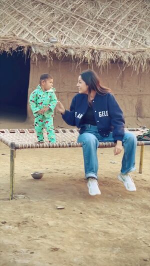 Shehnaaz Kaur Gill Instagram - welcome to Dhainpur, Beas #punjab

🎥- @harshkukrejafilms @sandeep_wildart